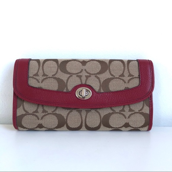 New coach wallet